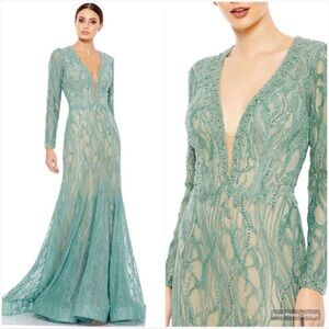 NWT  Mac Duggal Beaded Illusion Long Sleeve Trumpet Gown